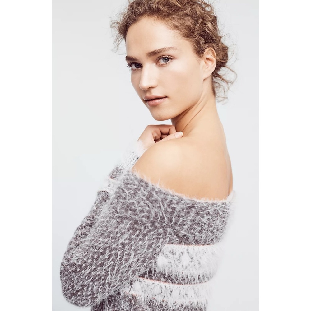 Anthropologie Faroe Off-The-Shoulder Sweater - Picture 3 of 6